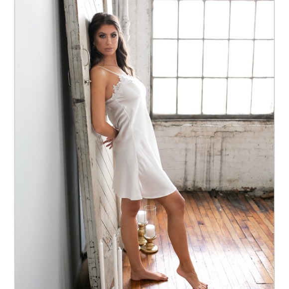 Le El New York Other - Le El New York Bridal satin slip/chemise sz. S/m